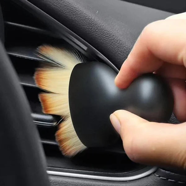 Brosse douce pour le balayage de la poussière à l'intérieur des voitures