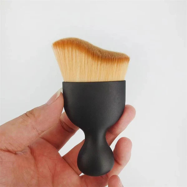 Brosse douce pour le balayage de la poussière à l'intérieur des voitures